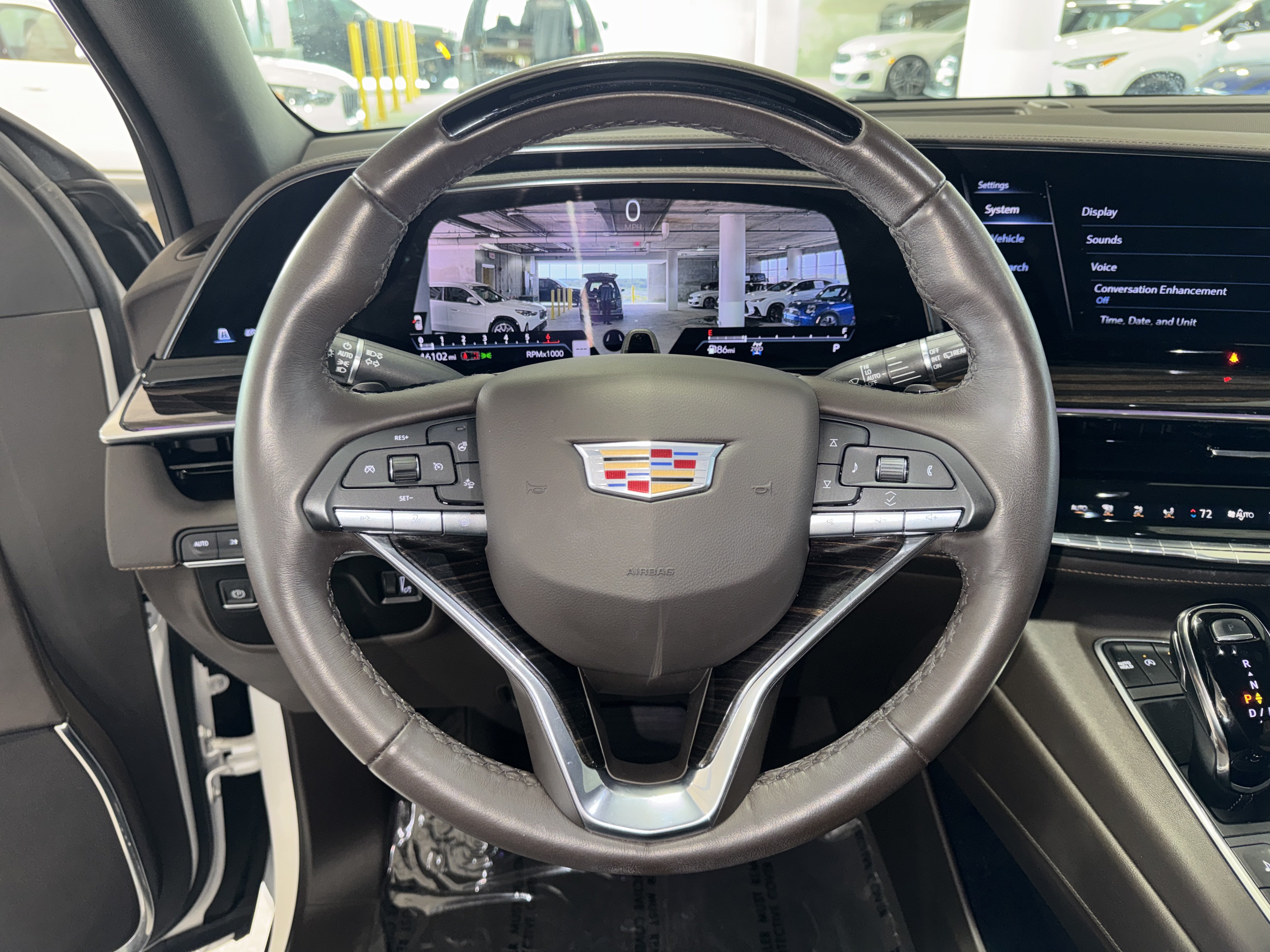 Used 2023 Cadillac Escalade Premium Luxury w/ LPO, Illumination Package AWD/4WD image 21