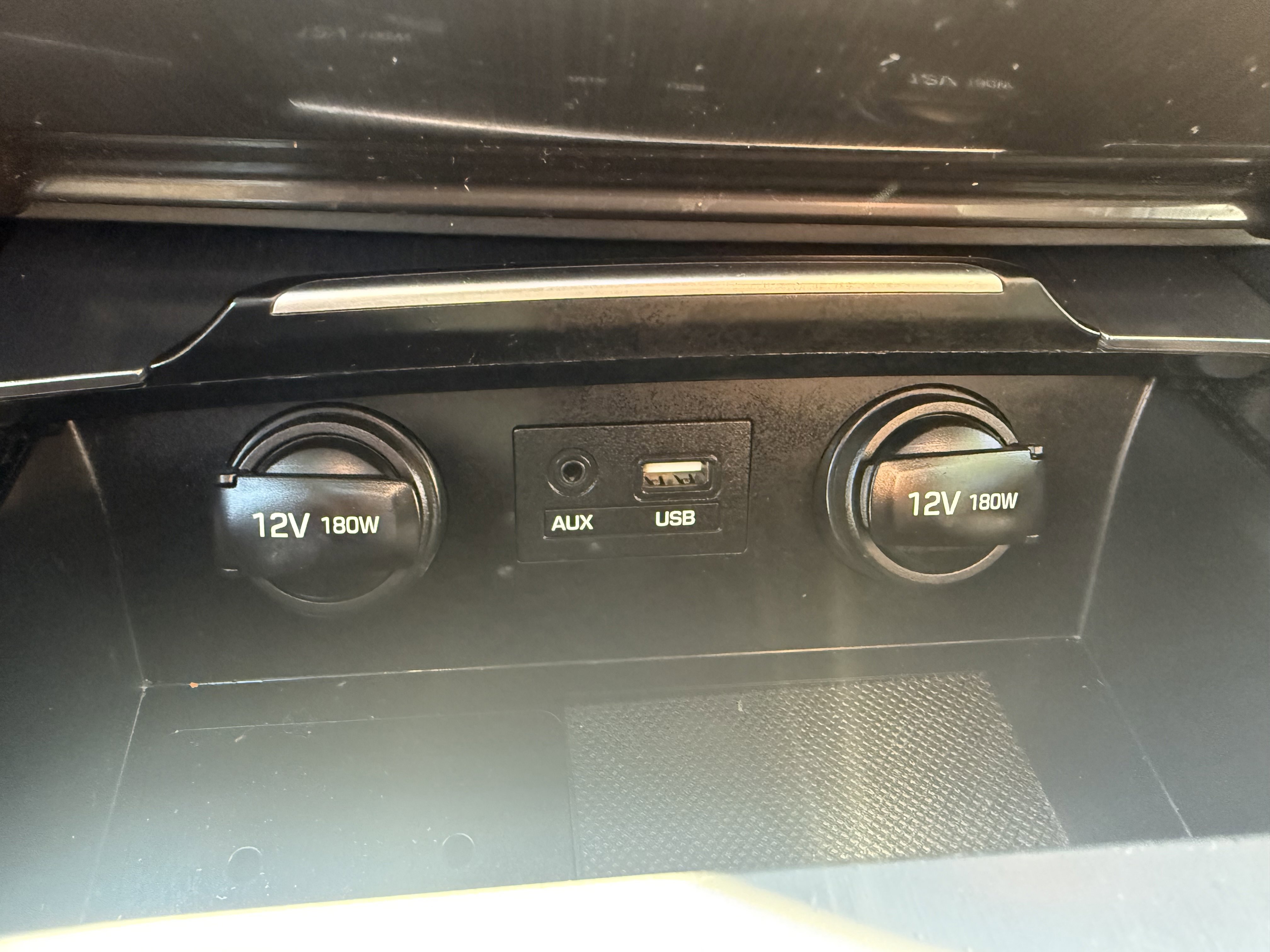 Used 2015 Hyundai Genesis 3.8 w/ Option Group 02 image 17