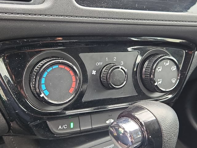 Used 2021 Honda HR-V LX image 15