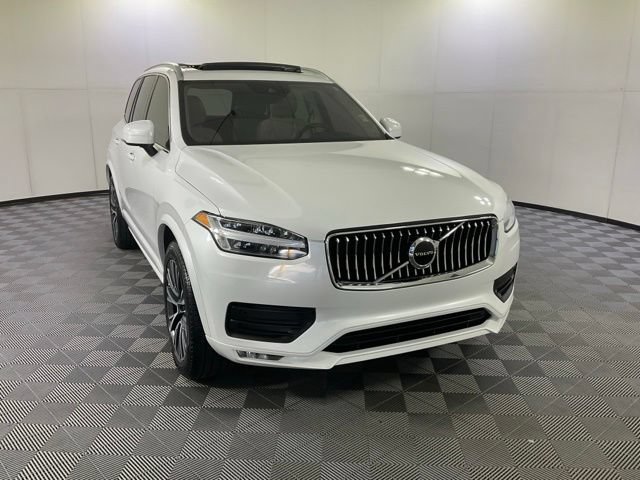 Used 2022 Volvo XC90 T5 Momentum w/ Protection Package Premier FWD image 5