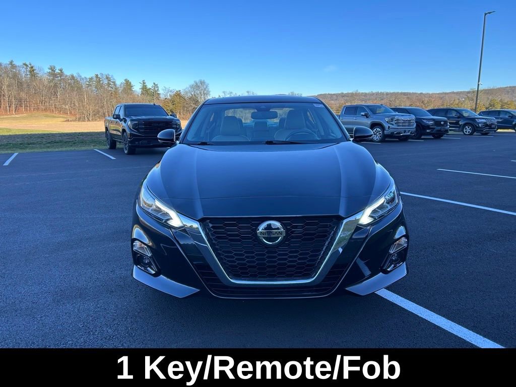 Used 2021 Nissan Altima 2.5 Platinum image 2
