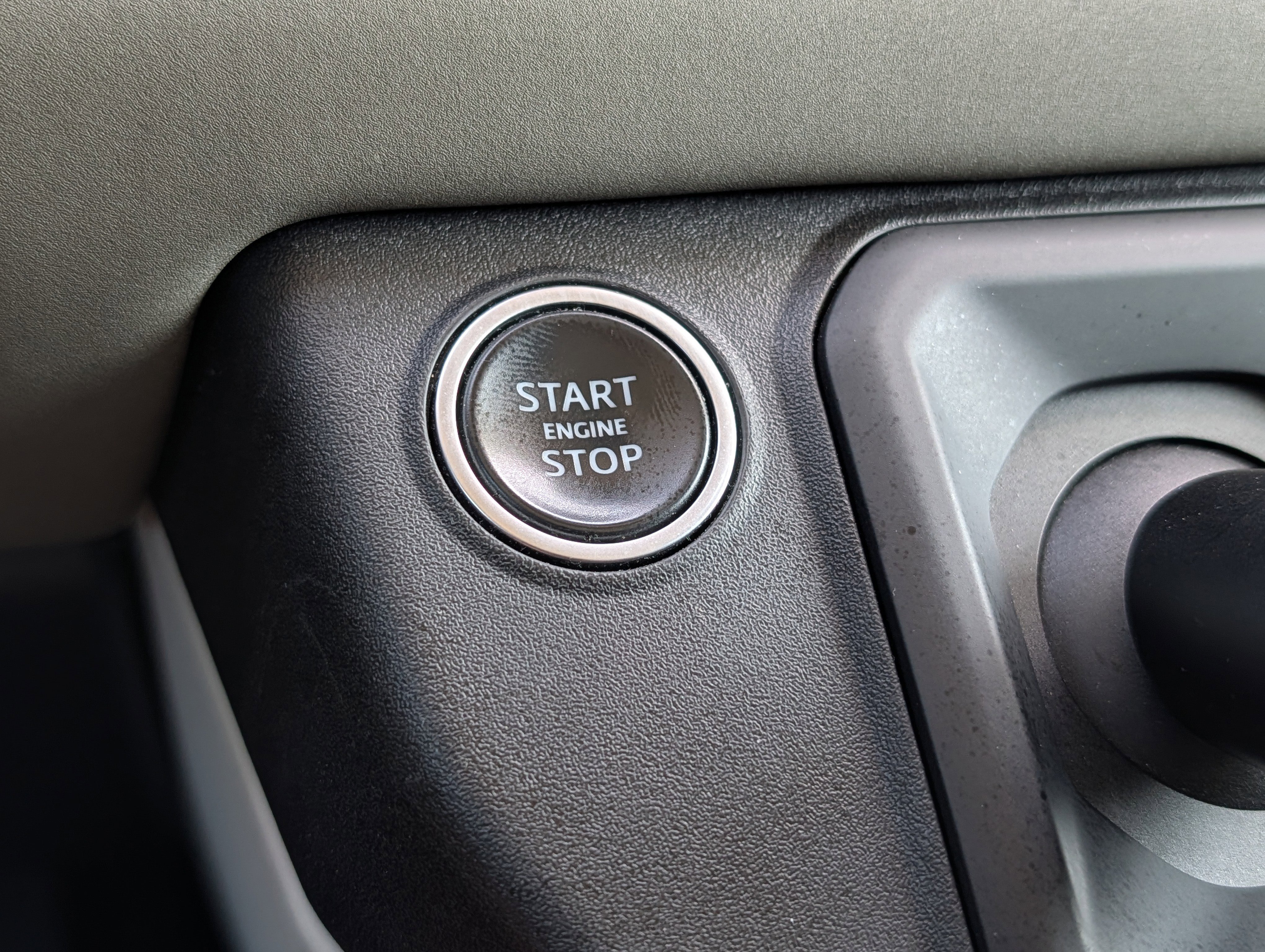 Used 2021 Land Rover Defender 110 SE AWD/4WD image 33