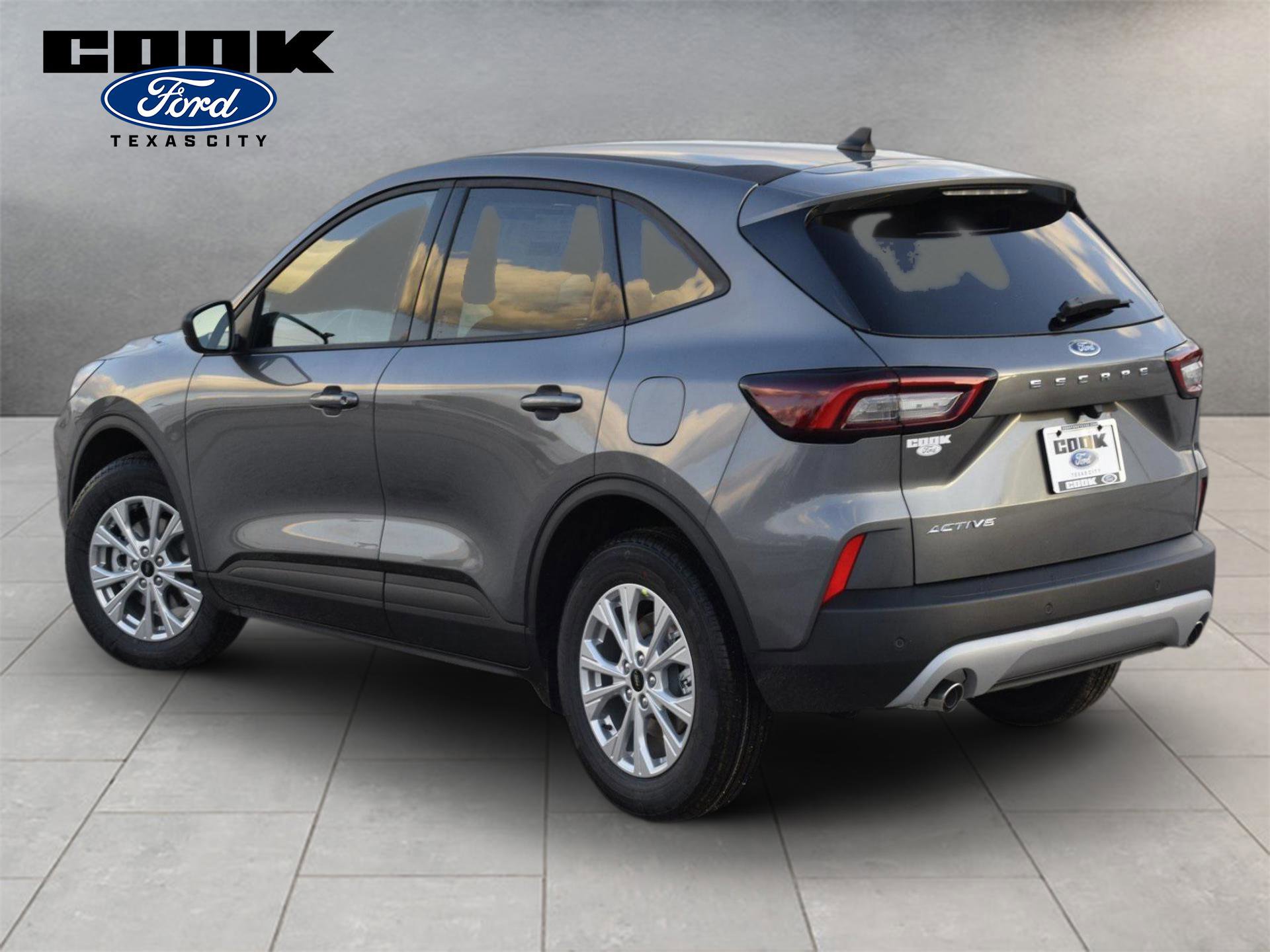 New 2026 Ford Escape Active w/ Tech Pack #1 FWD image 4