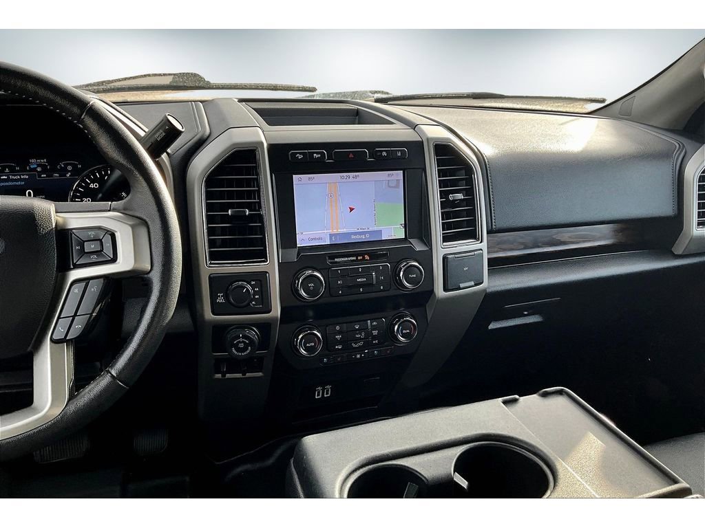 Used 2020 Ford F150 Lariat w/ Trailer Tow Package image 10