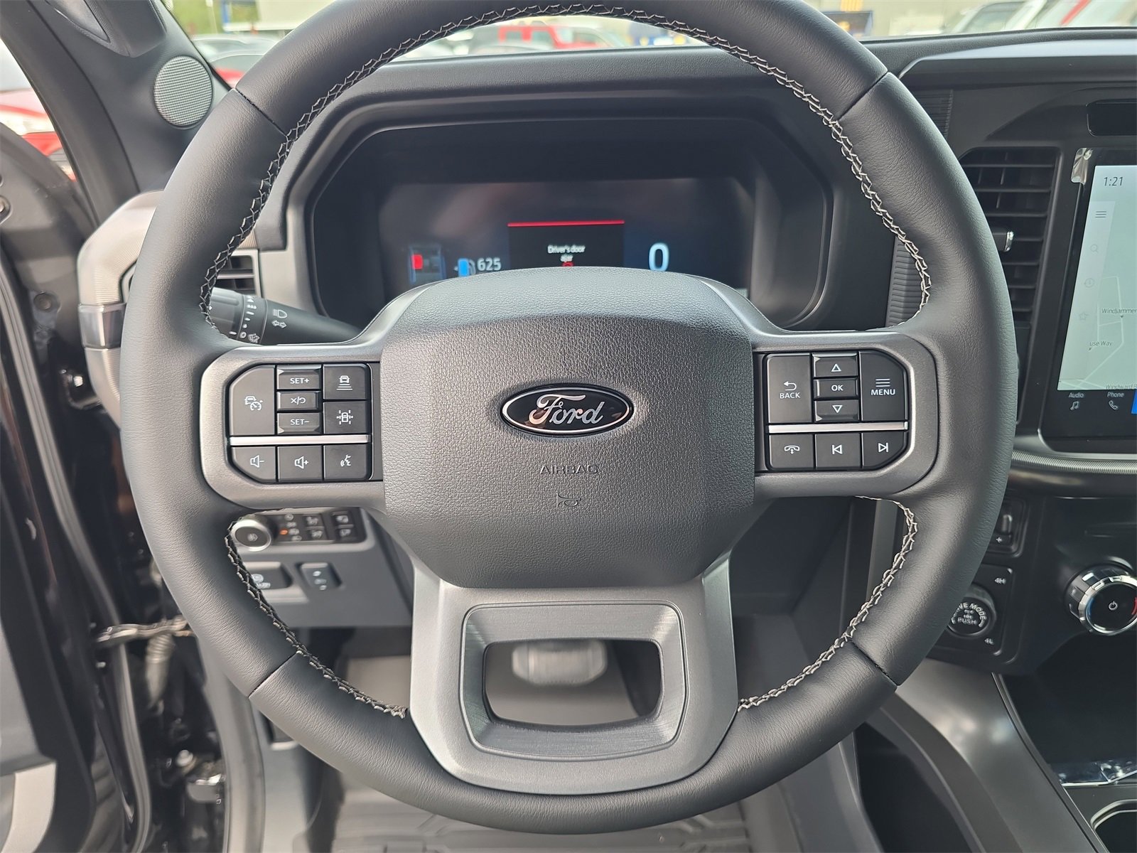 New 2025 Ford F150 Lariat w/ Equipment Group 502A High image 24