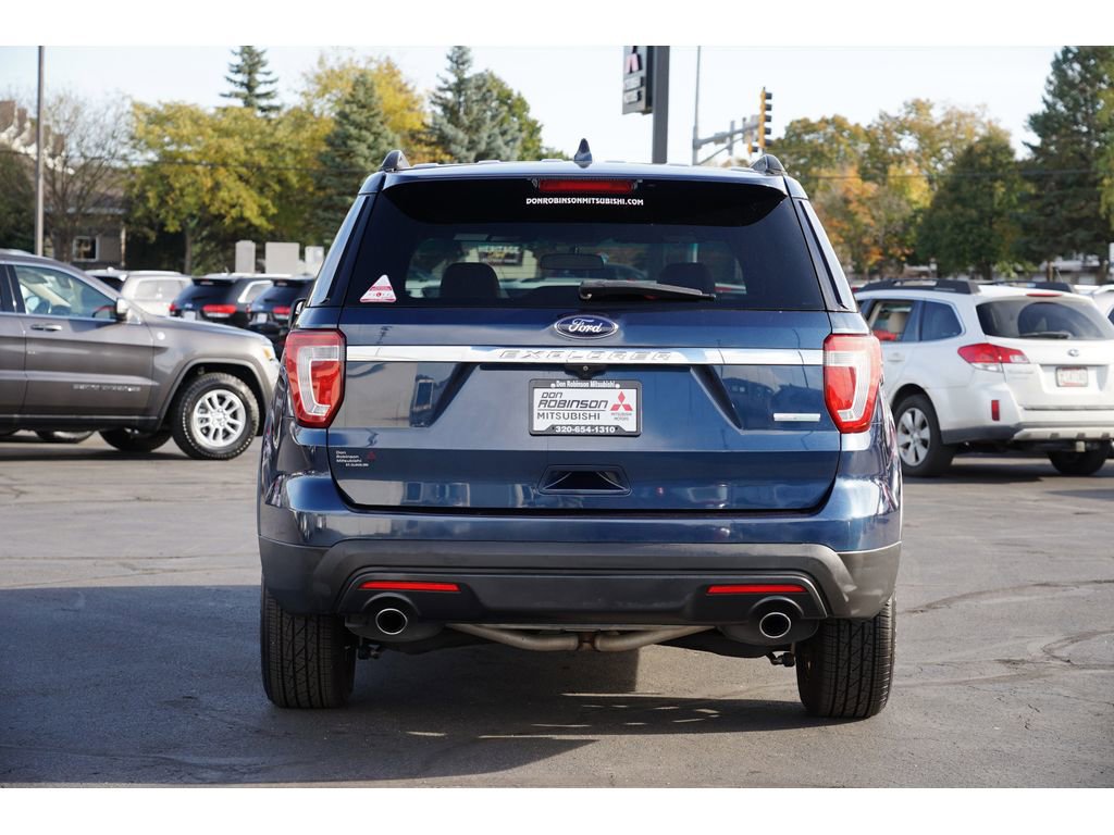 Used 2016 Ford Explorer FWD image 4