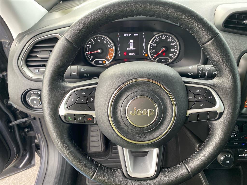 Certified 2023 Jeep Renegade Latitude w/ Premium Group AWD/4WD image 10