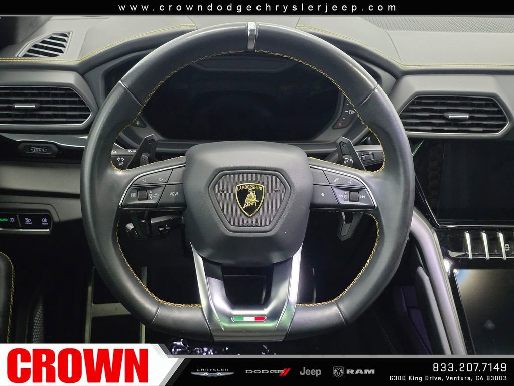Used 2022 Lamborghini Urus AWD/4WD image 27