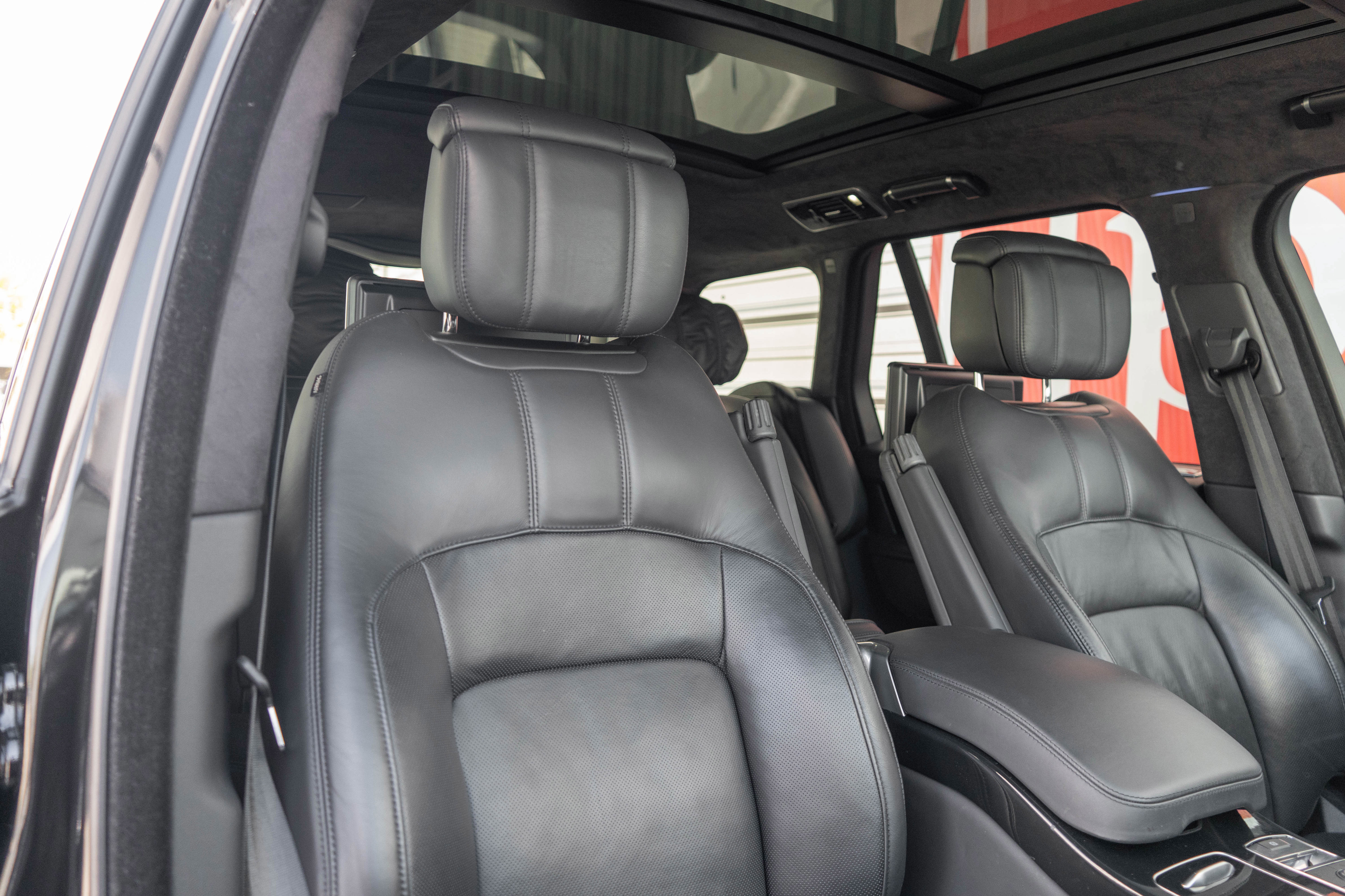 Used 2019 Land Rover Range Rover Autobiography AWD/4WD image 32