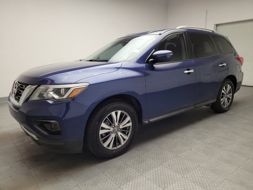 Used 2018 Nissan Pathfinder SV w/ SV Tech Package FWD image 2
