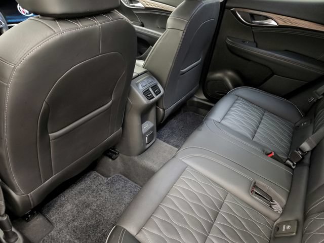 Used 2023 Buick Envision Avenir FWD image 34