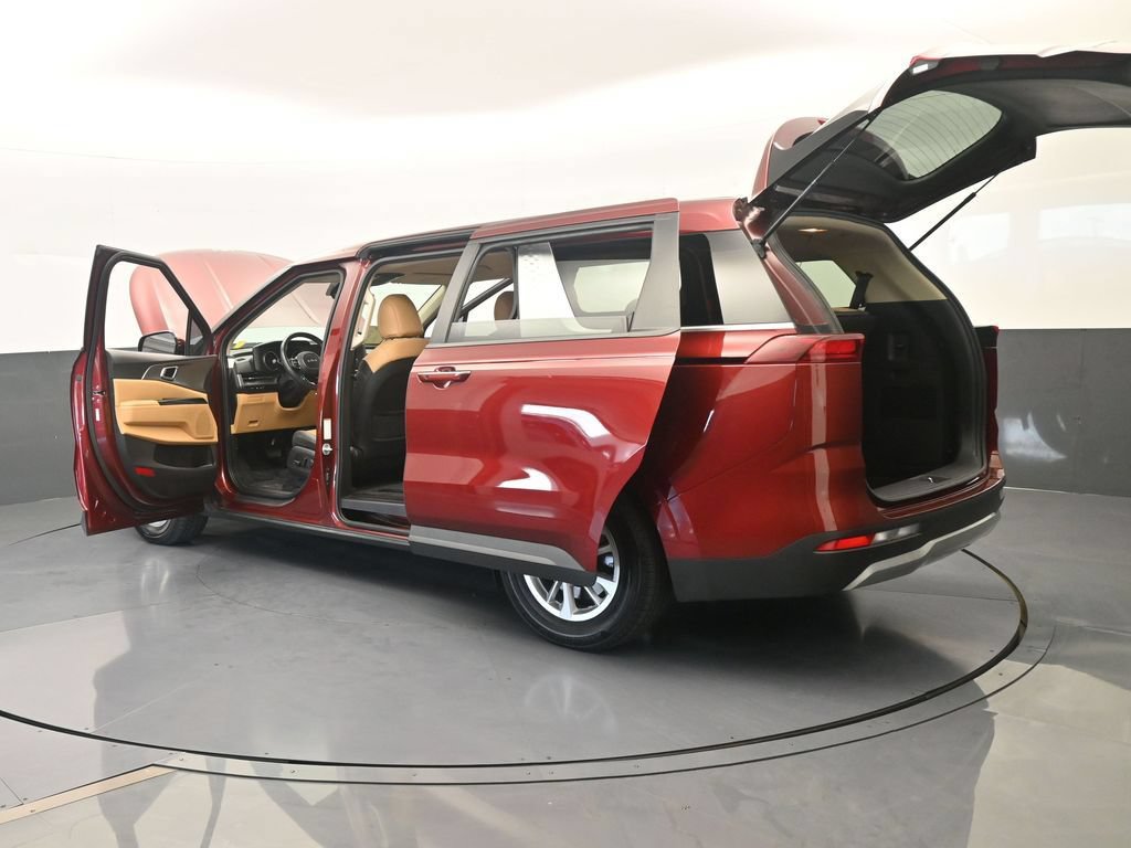 Used 2024 Kia Carnival LX FWD image 71
