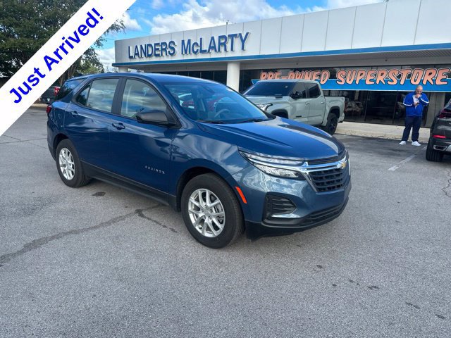 Used 2024 Chevrolet Equinox LS FWD image 1