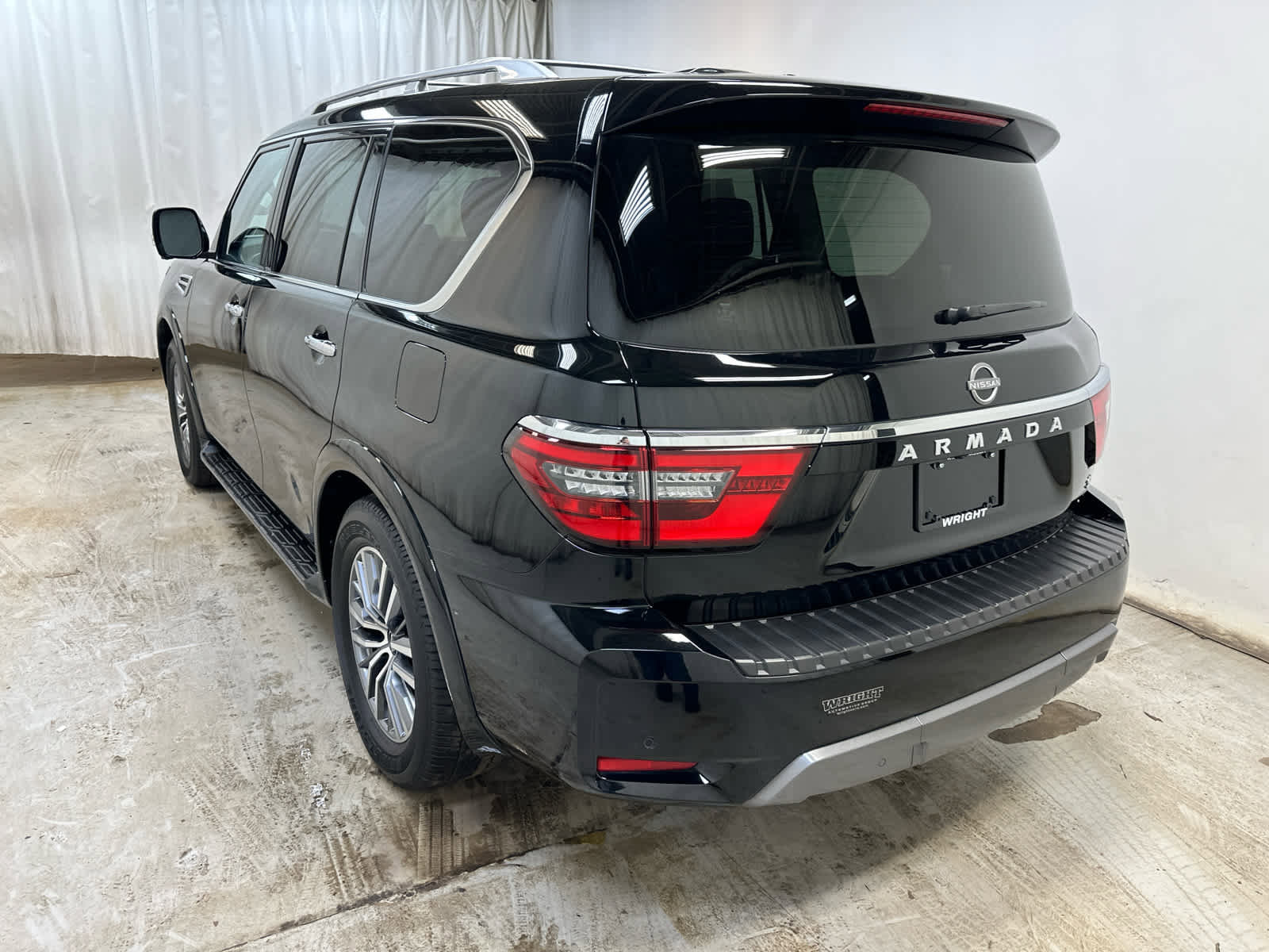 Certified 2024 Nissan Armada SL w/ Captain's Chairs Package image 2