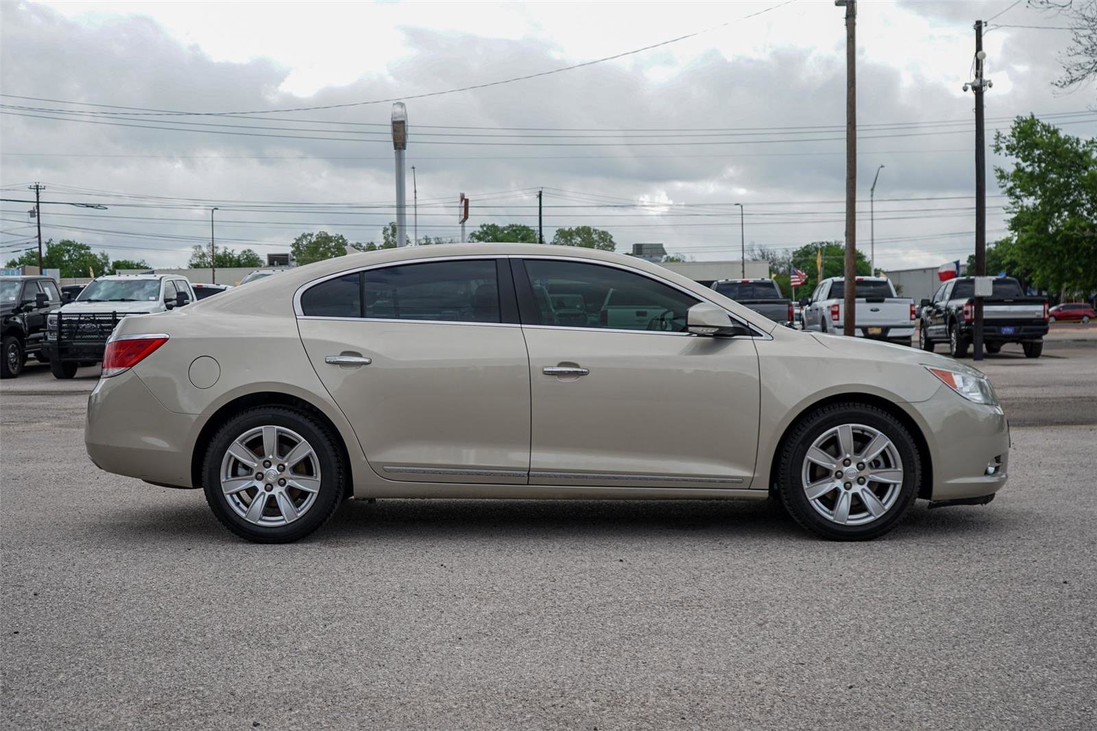Used 2012 Buick LaCrosse Leather image 4