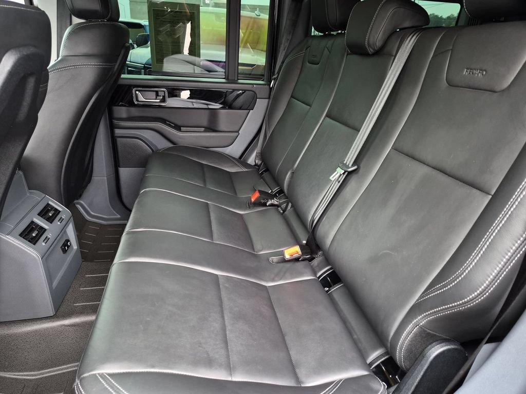 Used 2024 INEOS Grenadier Station Wagon AWD/4WD image 14