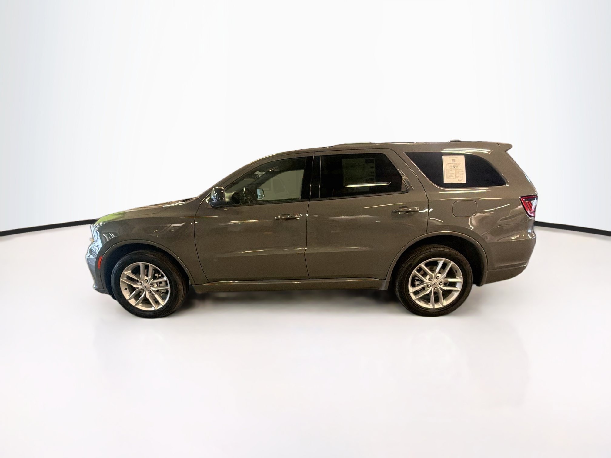 Used 2025 Dodge Durango GT AWD/4WD image 4