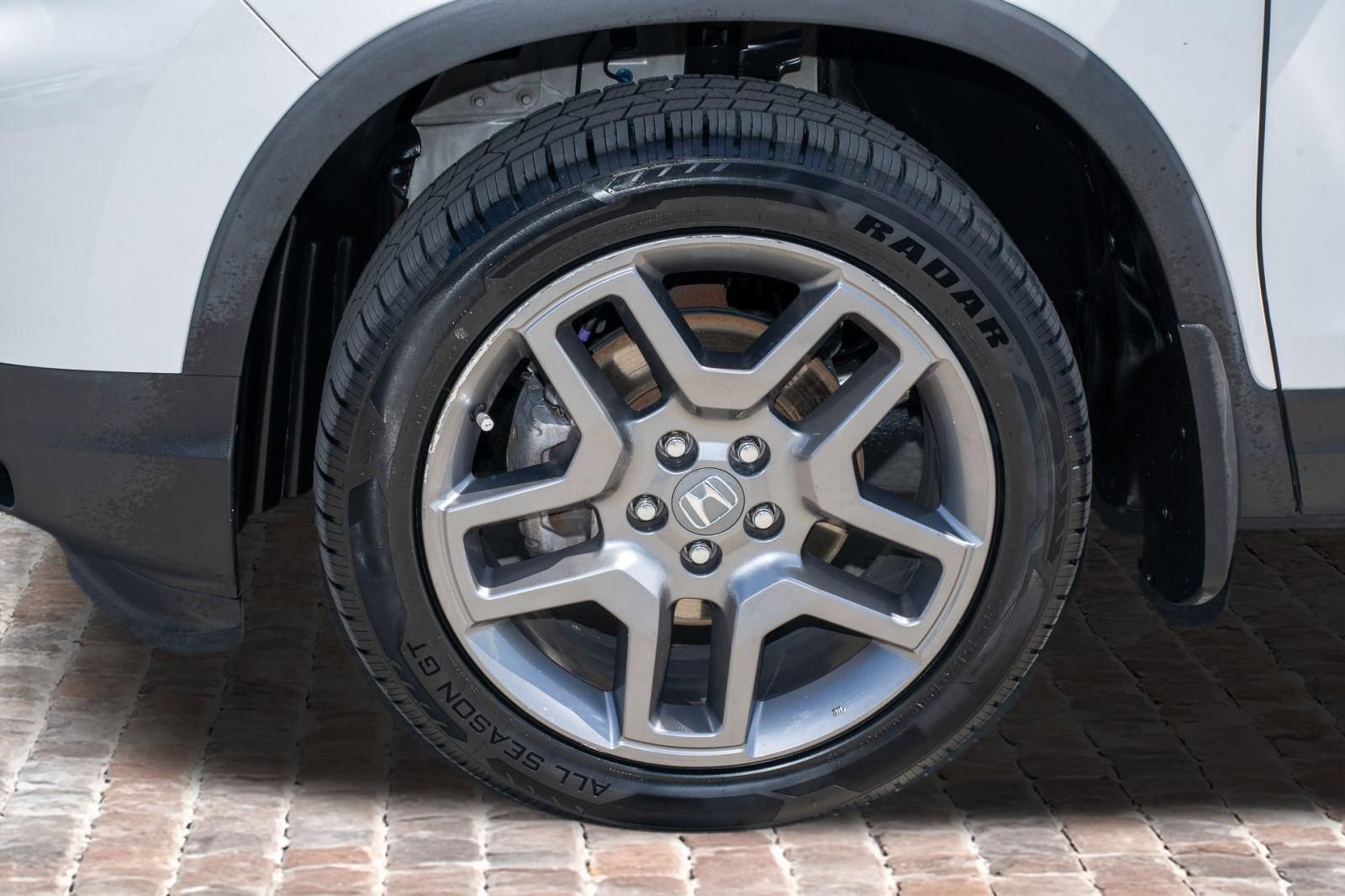 Certified 2023 Honda Passport EX-L image 41