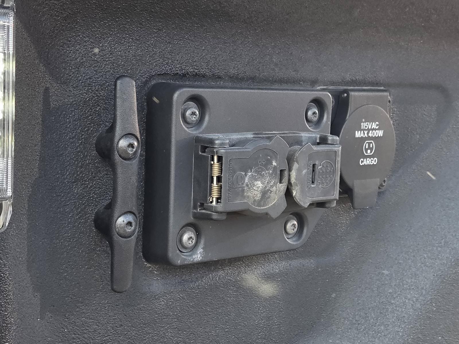 Used 2026 RAM 2500 Laramie AWD/4WD image 11