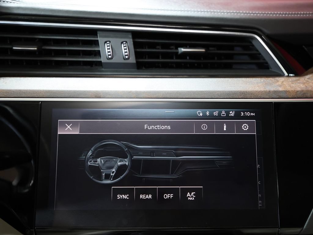 Used 2019 Audi e-tron Premium Plus AWD/4WD image 18