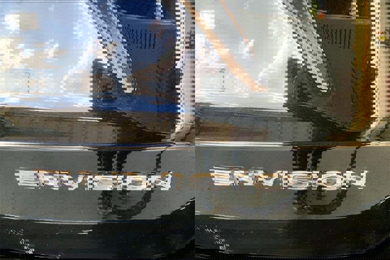 Used 2020 Buick Envision Essence w/ Experience Buick Package image 7