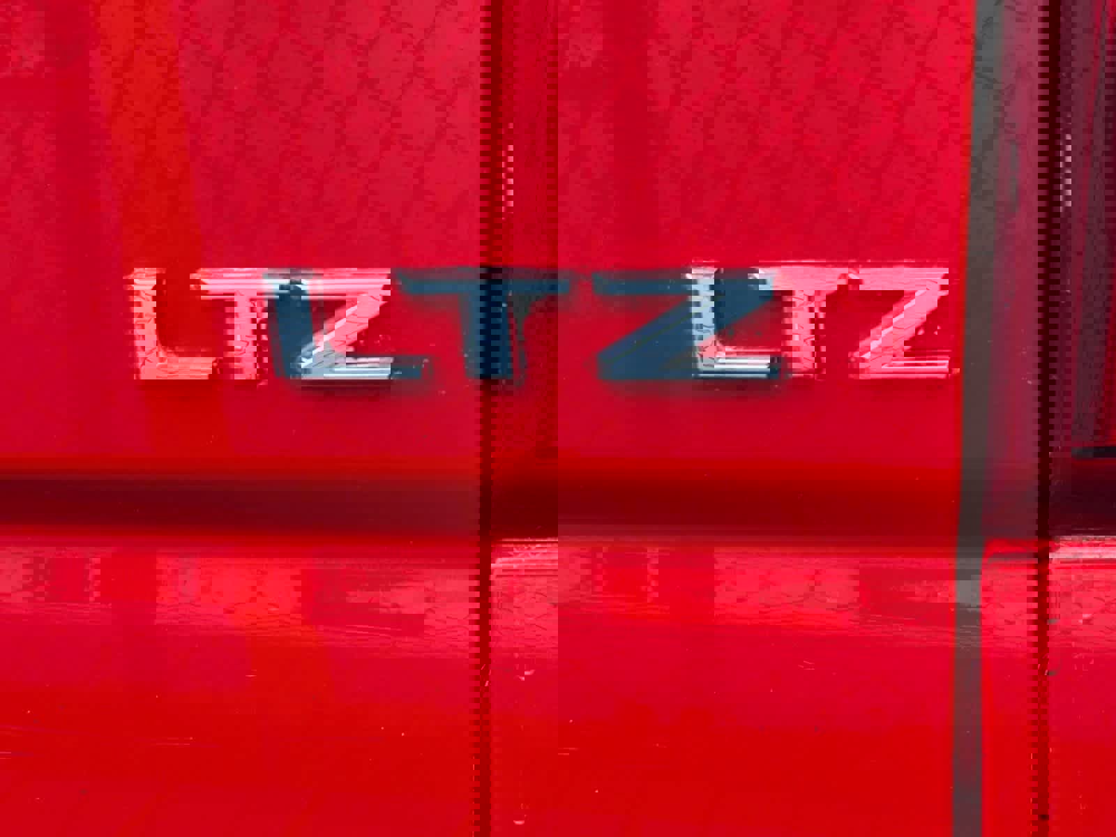 Used 2022 Chevrolet Silverado 3500 LTZ w/ LTZ Convenience Package image 8