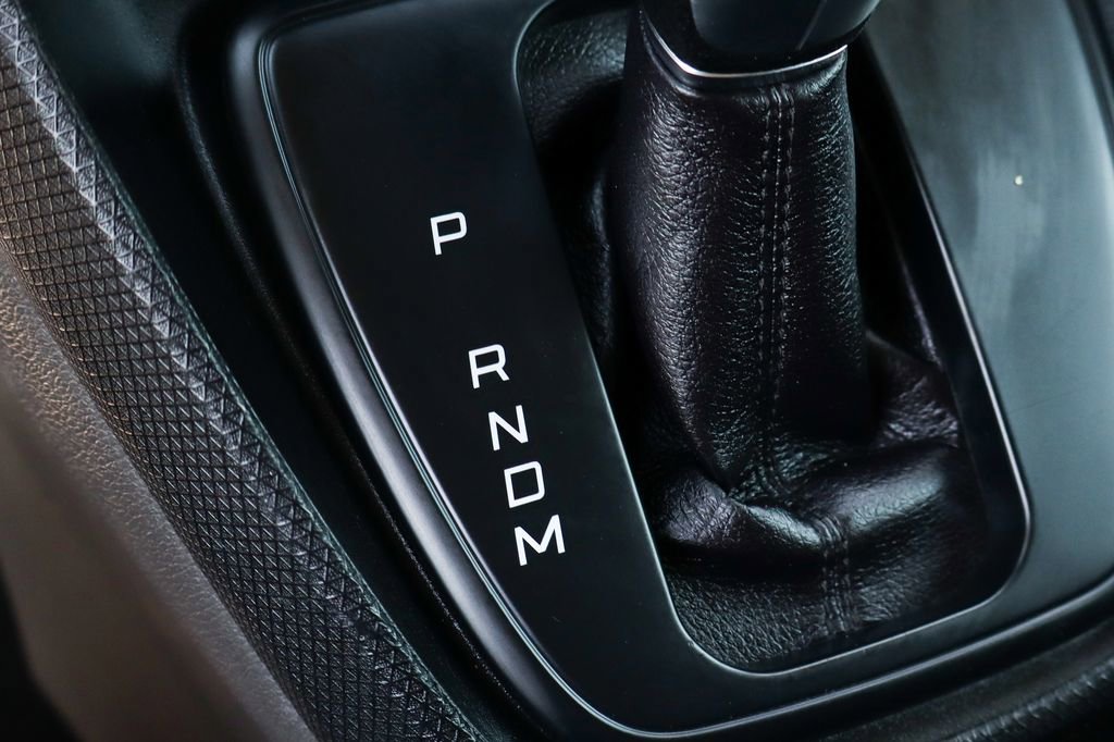 Used 2019 Ford Transit Connect XLT image 40