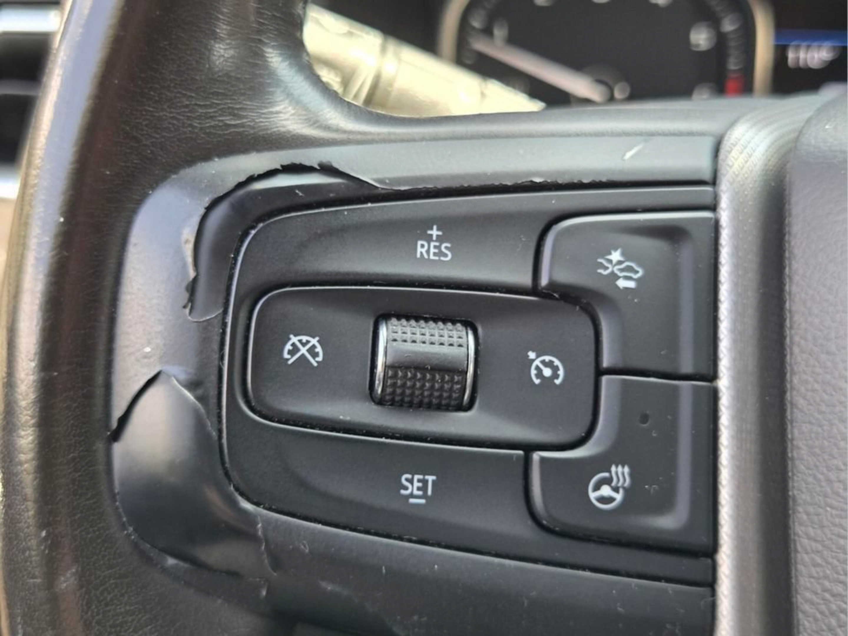 Used 2021 GMC Yukon XL Denali AWD/4WD image 35
