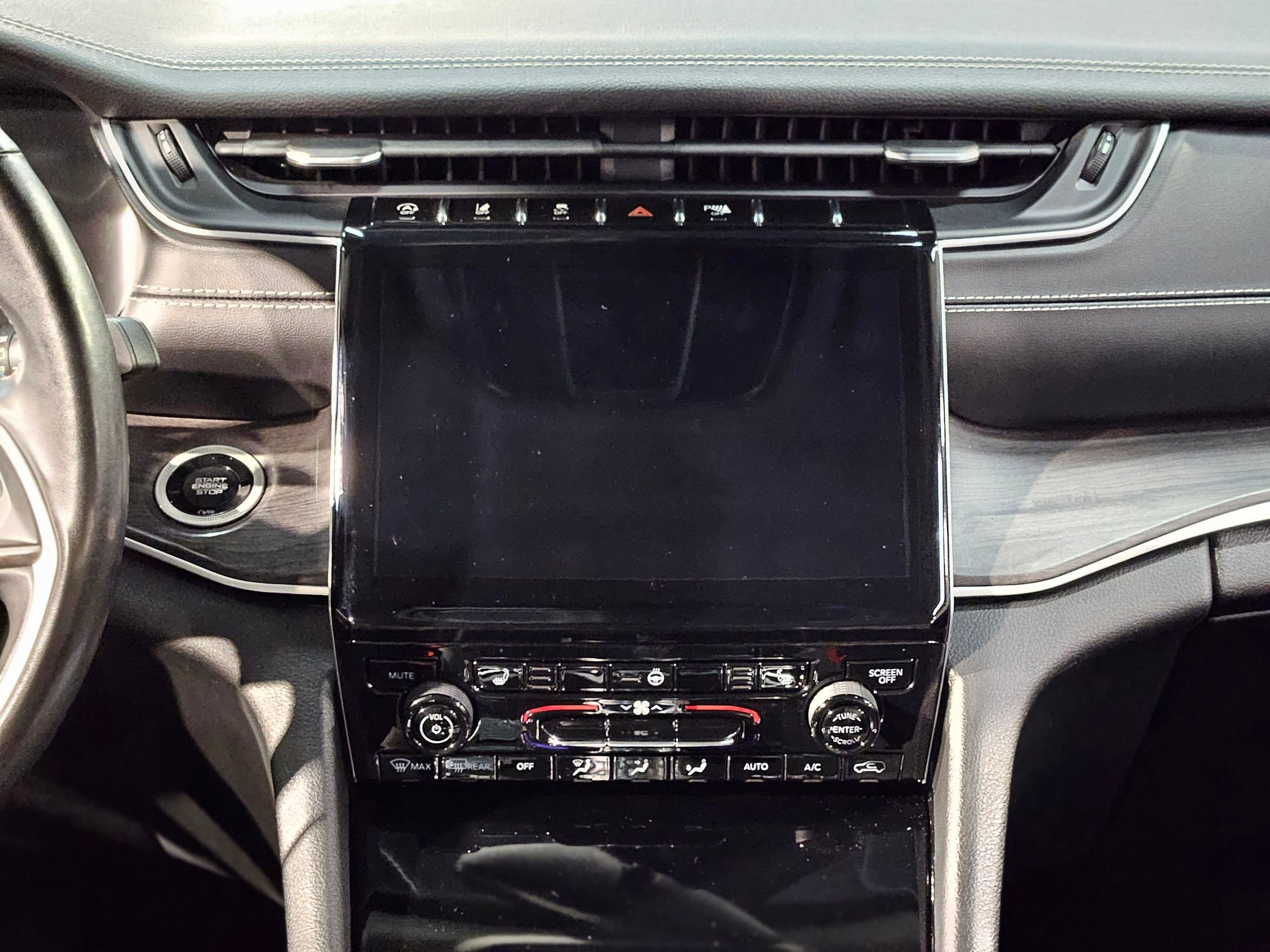 Used 2022 Jeep Grand Cherokee L Limited image 16