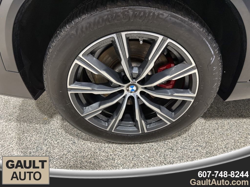 Used 2024 BMW X5 M60i image 21