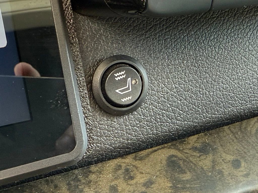 Used 2019 Mercedes-Benz Sprinter 170 w/ Driver Convenience Package image 36