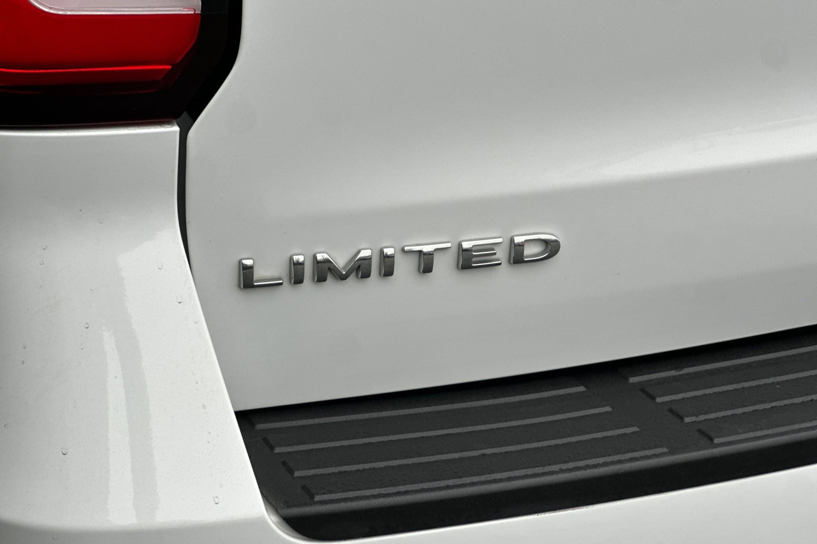 Used 2023 Ford Expedition Limited image 28