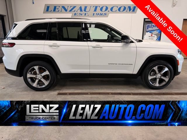 Used 2023 Jeep Grand Cherokee Limited w/ Rear Seat Video Group I