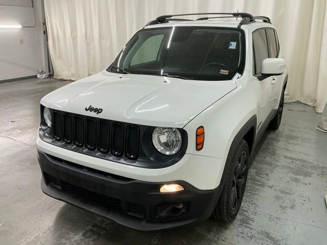 Used 2018 Jeep Renegade Altitude FWD image 7