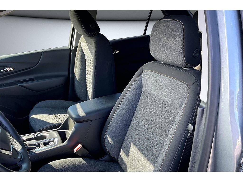 Used 2023 Chevrolet Equinox LT image 25