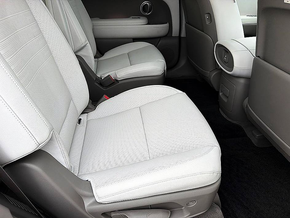 Certified 2026 Hyundai Palisade Limited FWD image 25