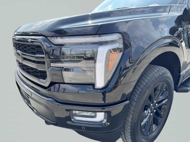 Used 2024 Ford F150 Lariat w/ FX4 Off-Road Package image 12
