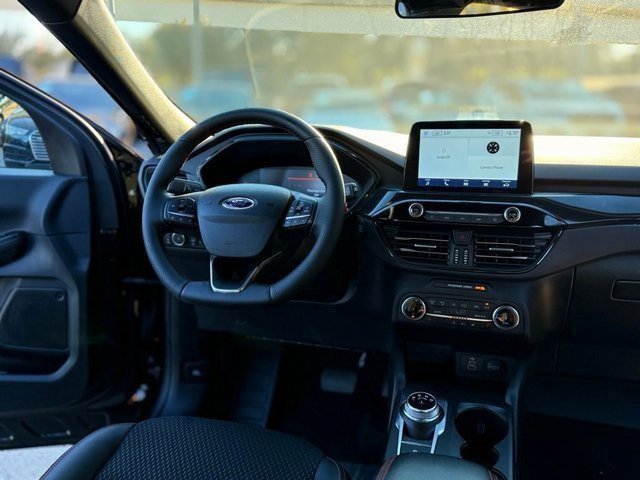 Used 2025 Ford Escape ST-Line Elite image 12