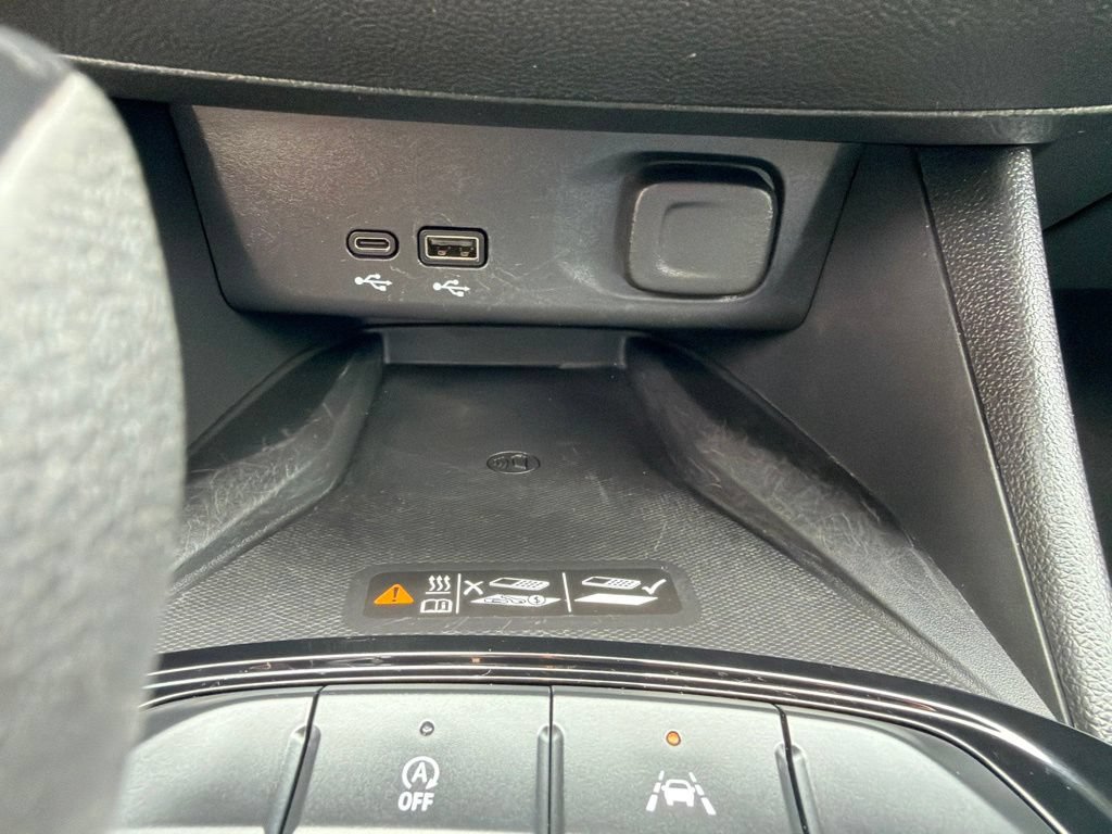 Used 2024 Buick Envista Avenir FWD image 35