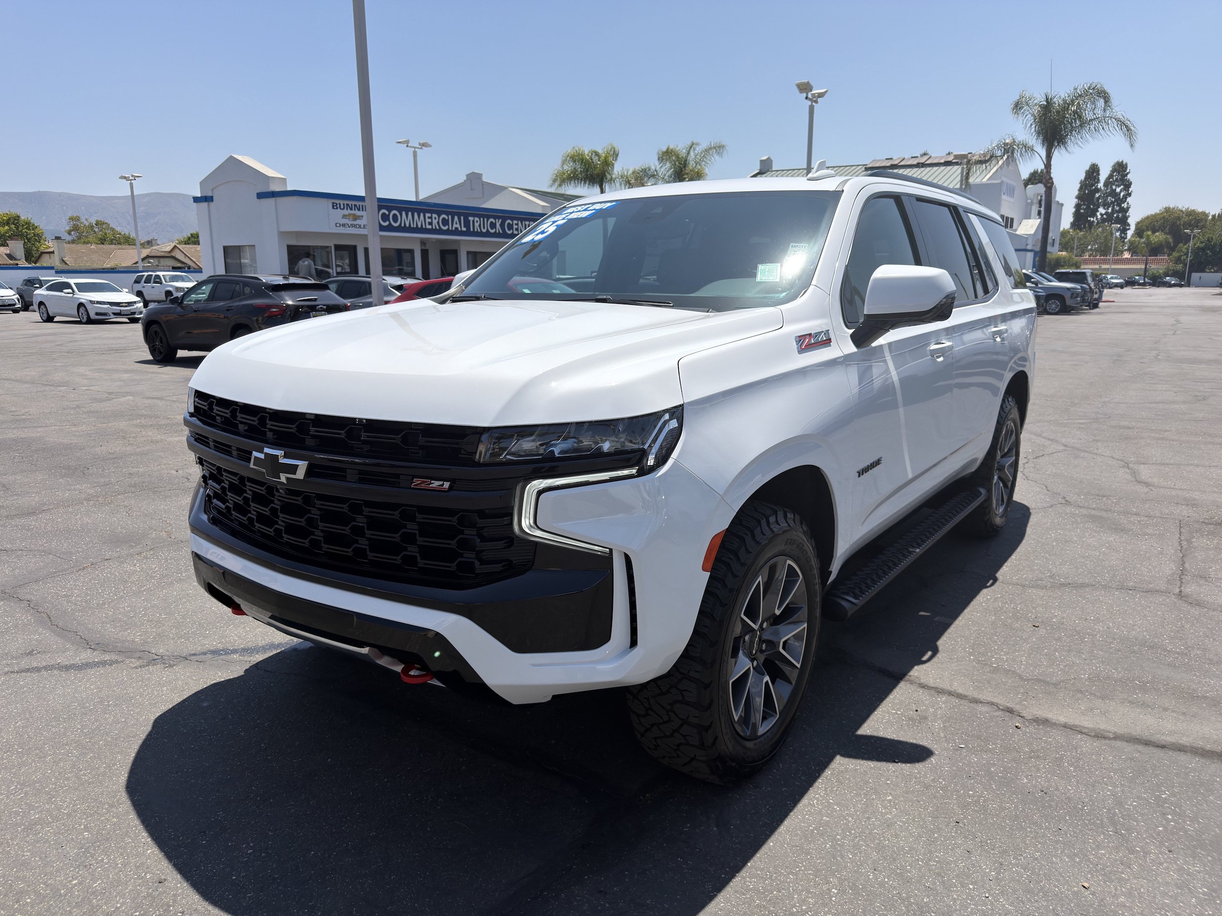 Used 2024 Chevrolet Tahoe Z71 w/ Z71 Off-Road Package AWD/4WD image 4
