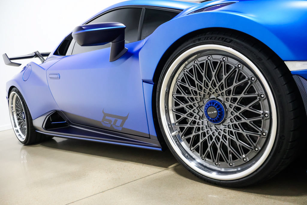 Used 2023 Lamborghini Huracan STO RWD image 30