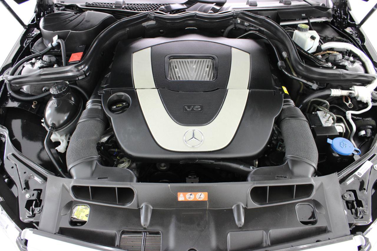 Used 2011 Mercedes-Benz C 300 Sedan image 78