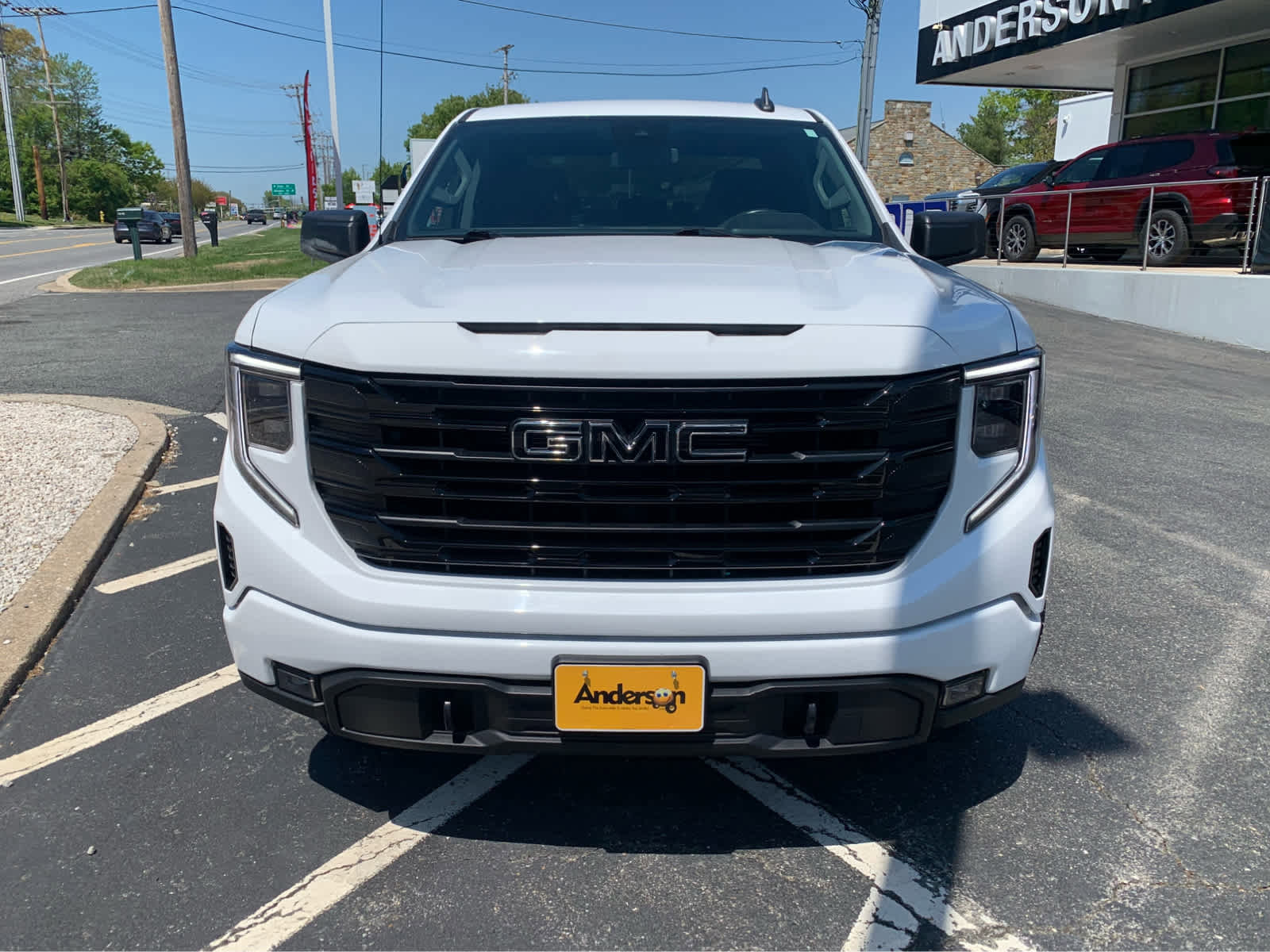 Used 2023 GMC Sierra 1500 Elevation AWD/4WD image 2