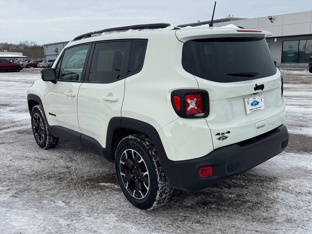 Used 2023 Jeep Renegade Latitude image 4