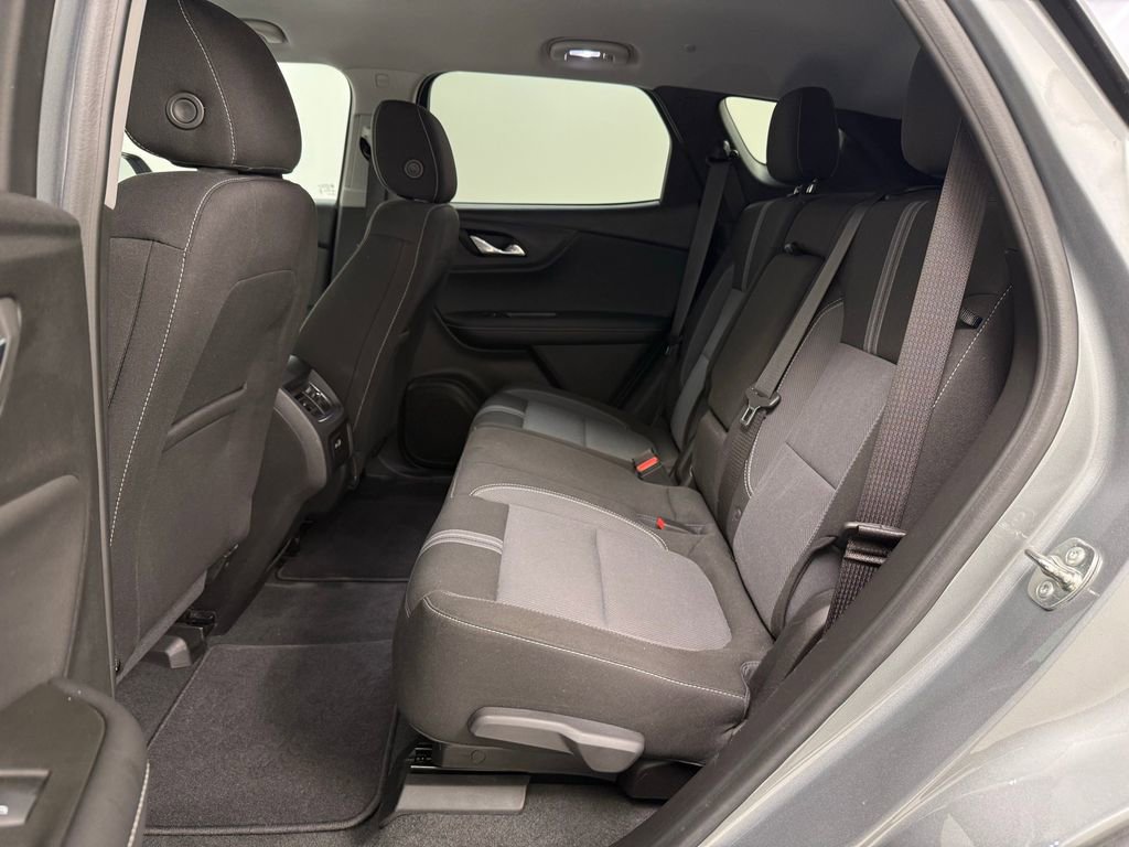 Used 2023 Chevrolet Blazer LT w/ Convenience Package FWD image 16