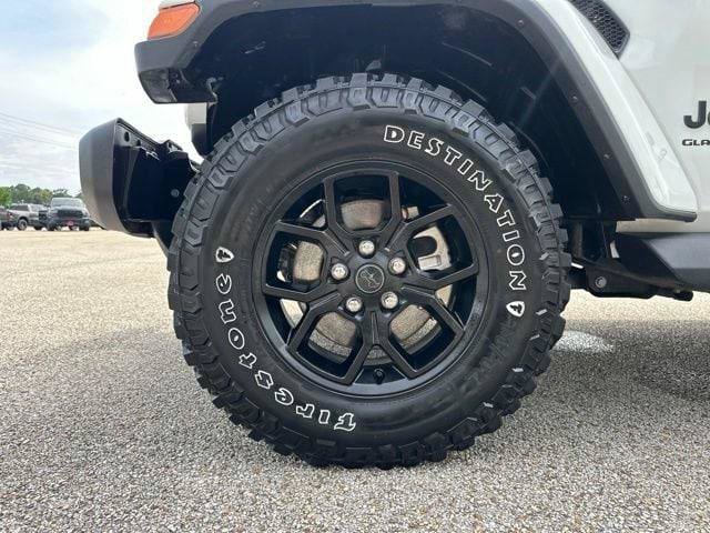 Certified 2025 Jeep Gladiator Overland AWD/4WD image 55