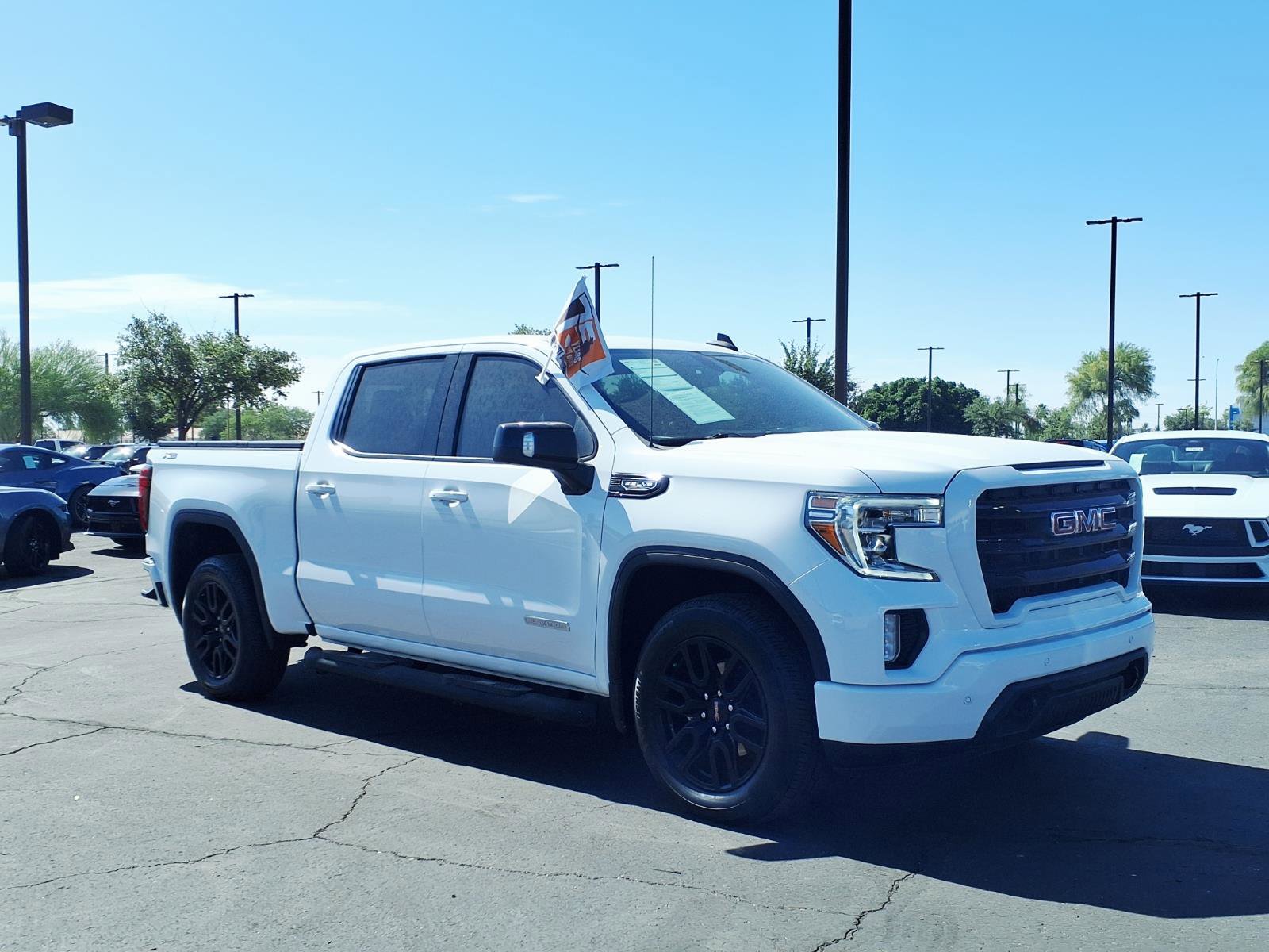 Used 2021 GMC Sierra 1500 Elevation w/ Preferred Package AWD/4WD image 8