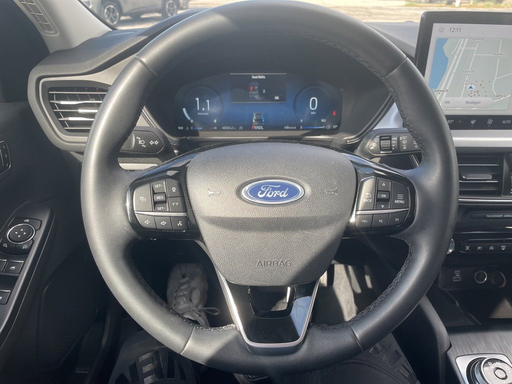 Used 2023 Ford Escape Platinum image 48