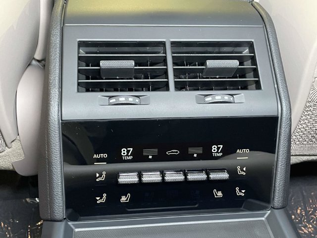 New 2026 Porsche Panamera 4 AWD/4WD image 24