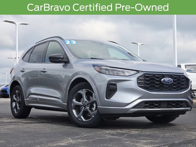 Used 2023 Ford Escape ST-Line w/ Tech Pack #1 FWD image 2